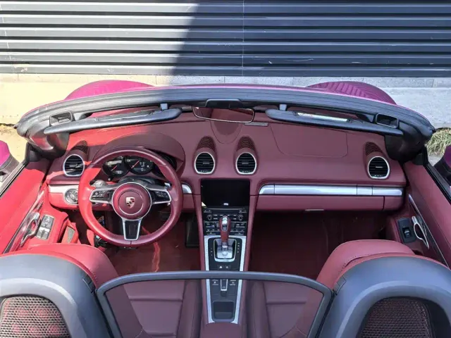 Porsche 718 — Фото автомобиля 16