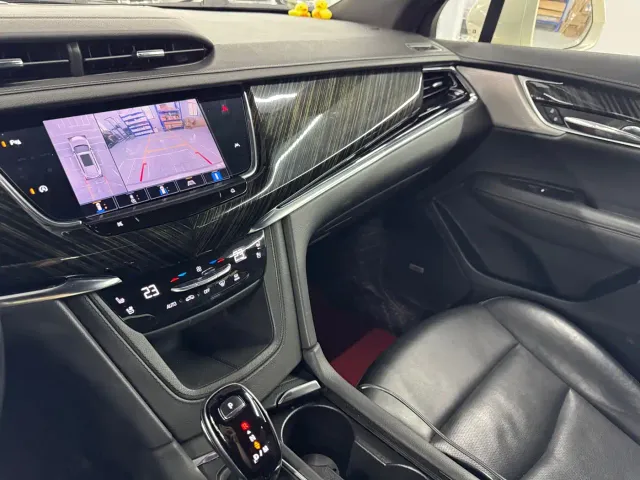 Cadillac XT6 — Фото автомобиля 15