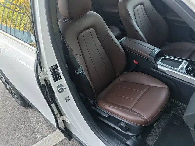 Mercedes-Benz GLB-Class — Фото автомобиля 24