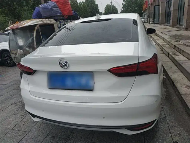 Buick Verano — Фото автомобиля 5