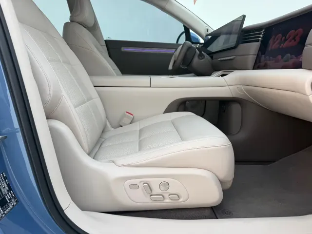 IM Motors LS6 — Фото автомобиля 14