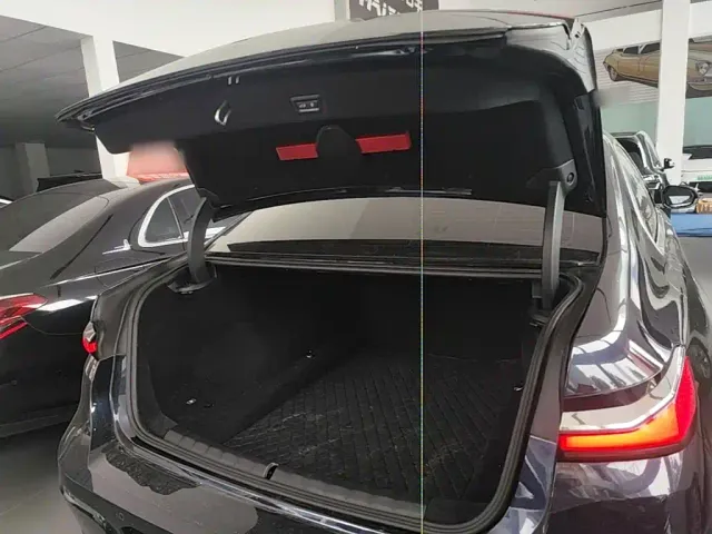 BMW 7 Series — Фото автомобиля 14
