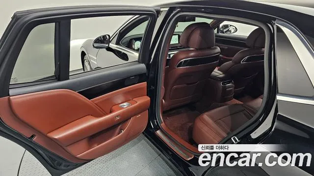 Genesis G90 Бензин 3.5 Turbo 2WD — Фото автомобиля 18