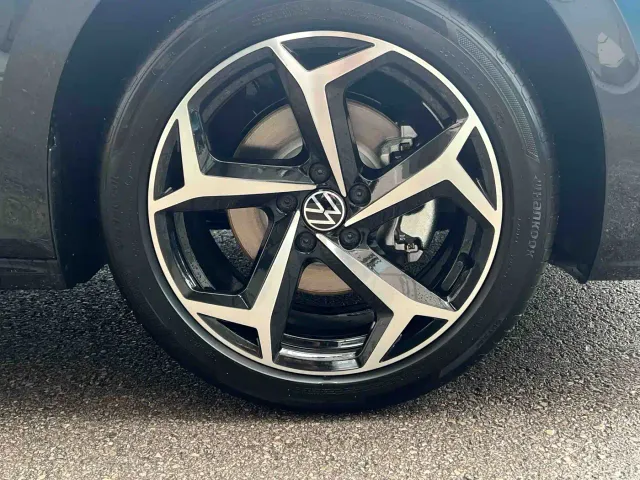 Volkswagen Passat — Фото автомобиля 4