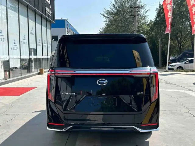 GAC Trumpchi M8 — Фото автомобиля 5