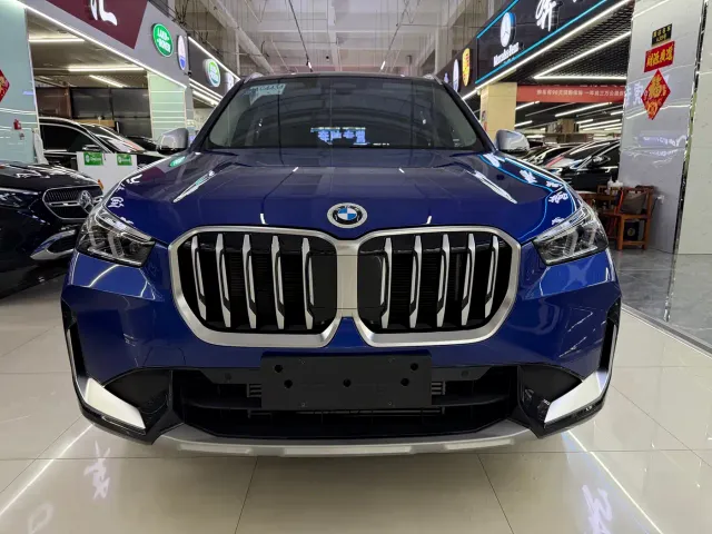 BMW X1 — Фото автомобиля 2