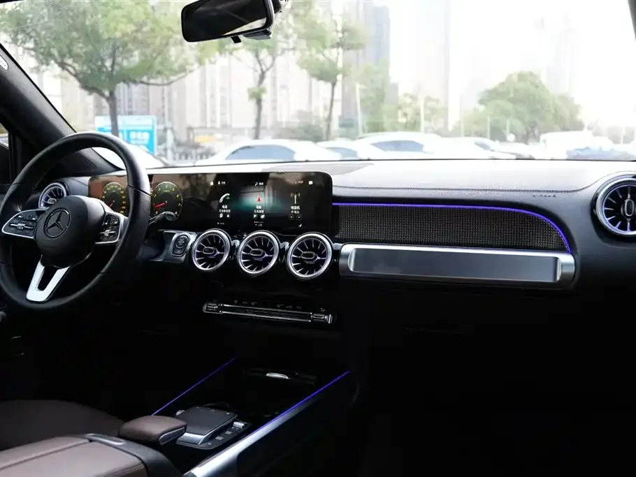 Mercedes-Benz Mercedes-Benz GLB 2023 GLB 220 Dynamic — Фото автомобиля 20