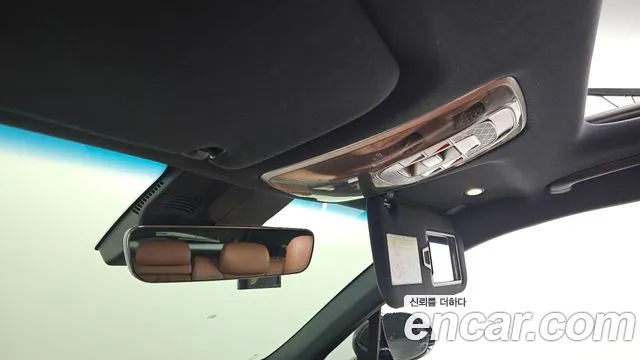 Genesis GV70 2.5T Бензин 2WD — Фото автомобиля 18