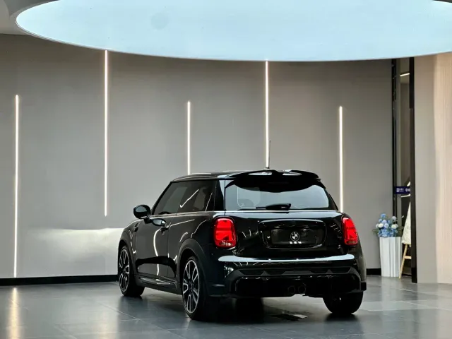 MINI Hatch — Фото автомобиля 10