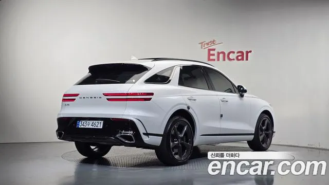 Genesis GV70 — Фото автомобиля 2