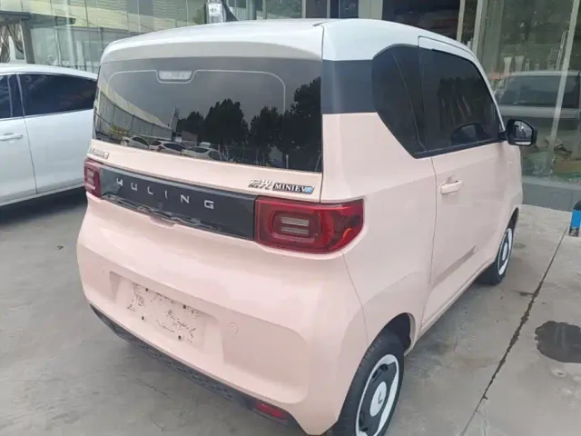 Wuling Hongguang Mini EV — Фото автомобиля 6
