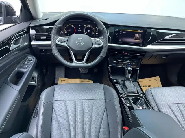 Volkswagen Passat — Фото автомобиля 26