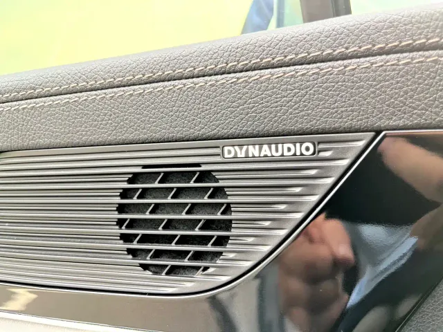 BYD Tang — Фото автомобиля 10