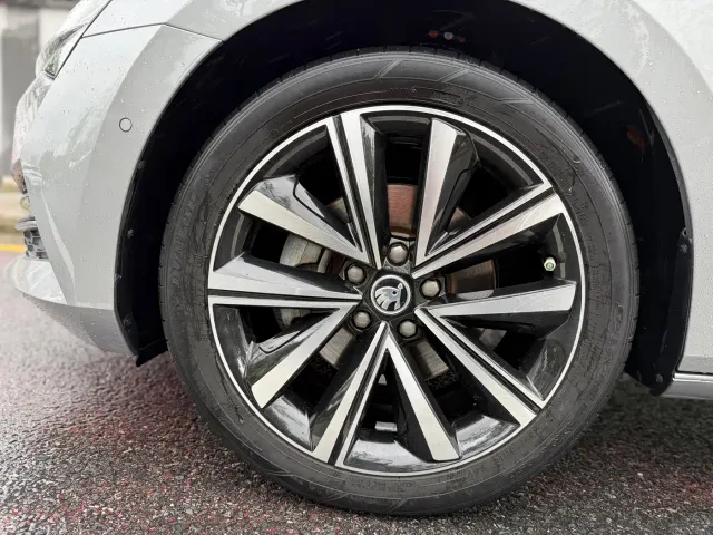 Skoda Superb — Фото автомобиля 15