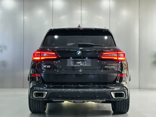 BMW X5 — Фото автомобиля 18