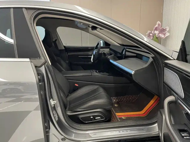 Xpeng P7 — Фото автомобиля 29