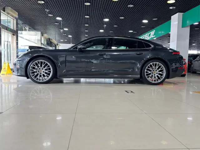 Porsche Panamera — Фото автомобиля 4