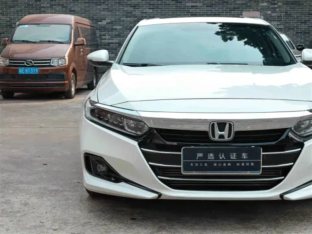 Honda Accord — Фото автомобиля 21