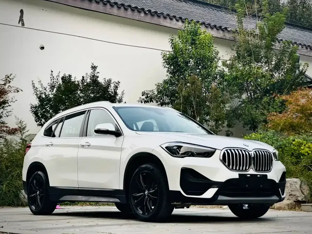BMW X1 — Фото автомобиля 3