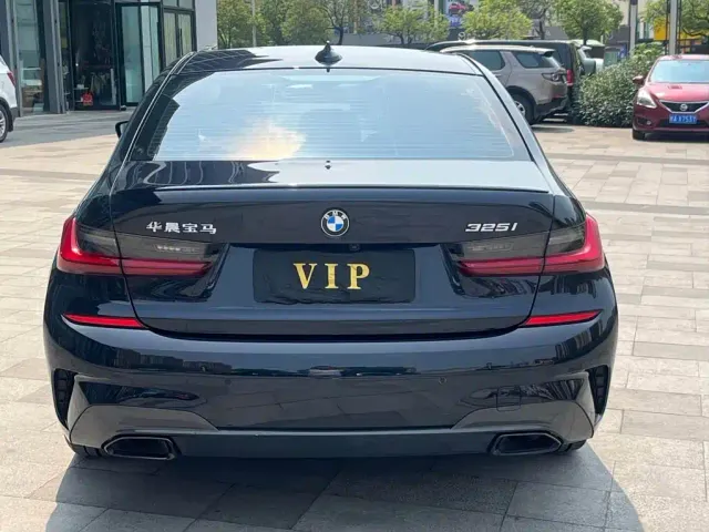 BMW 3 Series — Фото автомобиля 6
