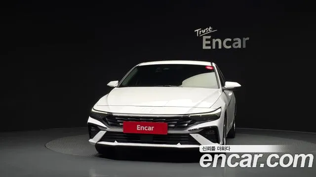 Hyundai Avante — Фото автомобиля 3