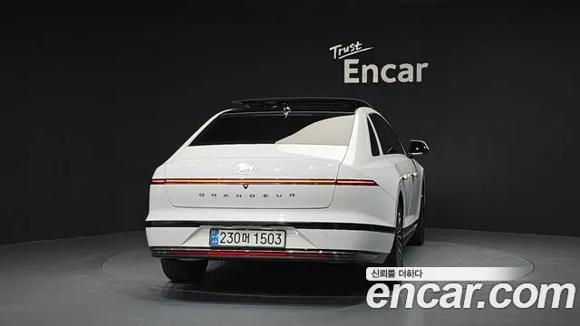 Hyundai Grandeur Grandeur (GN7) 2.5 Бензин 2WD — Фото автомобиля 4