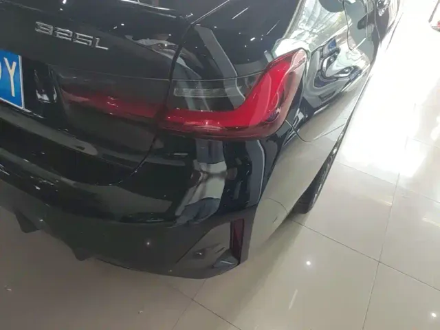 BMW 3 Series — Фото автомобиля 7