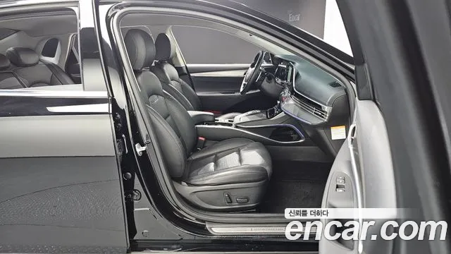 Hyundai Grandeur — Фото автомобиля 12