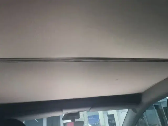 Tesla Model Y — Фото автомобиля 17