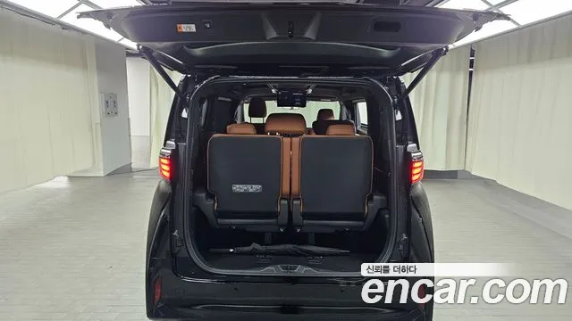 Toyota Alphard — Фото автомобиля 20