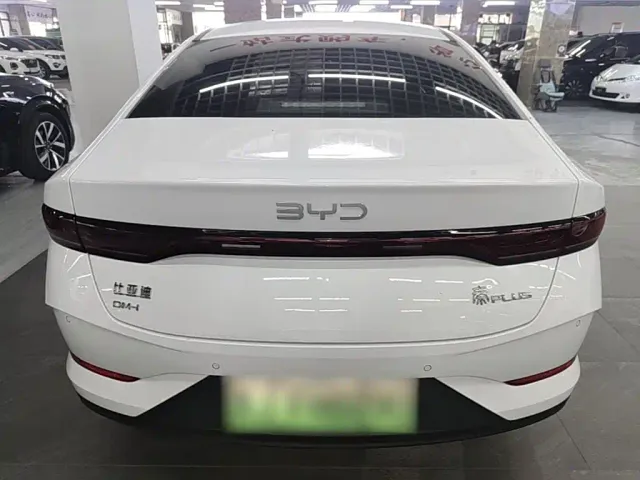 BYD Qin PLUS — Фото автомобиля 5