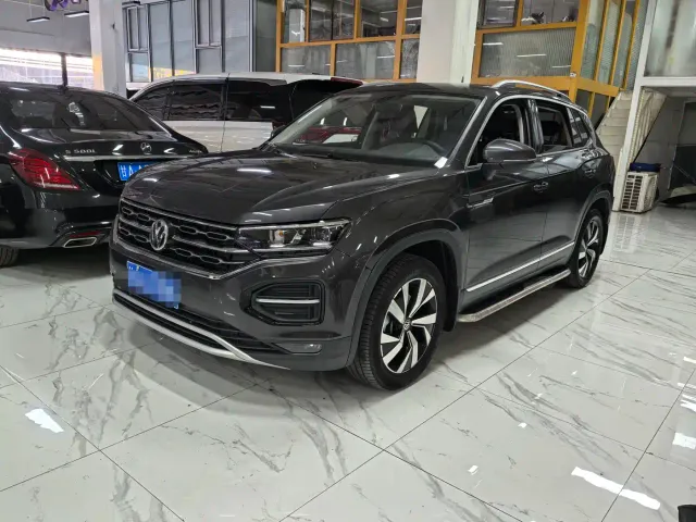 Фотография автомобиля — Volkswagen Tayron
