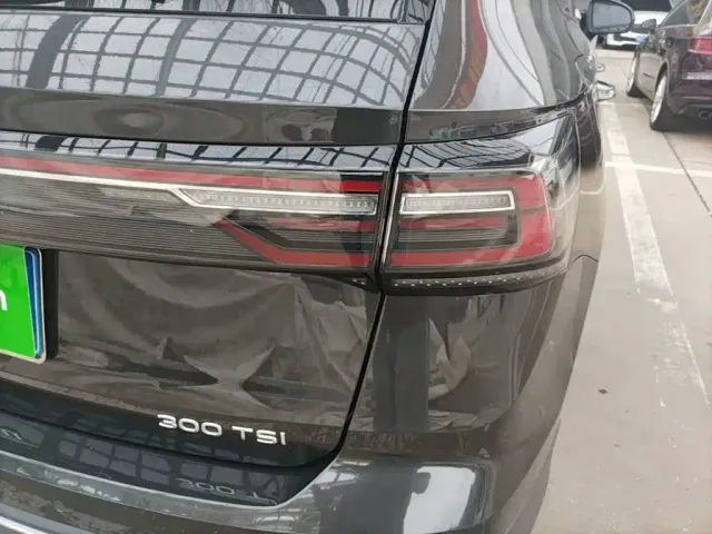 Volkswagen Tharu — Фото автомобиля 23