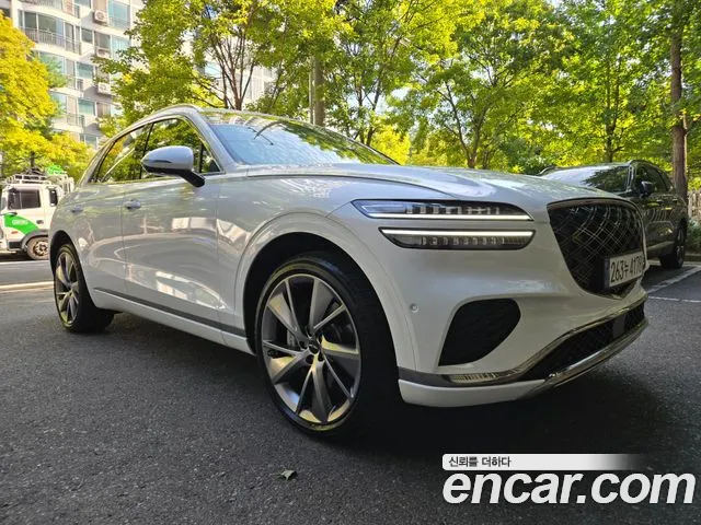 Genesis GV70 — Фото автомобиля 3