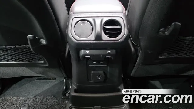 Jeep Wrangler Wrangler (JL) — Фото автомобиля 26