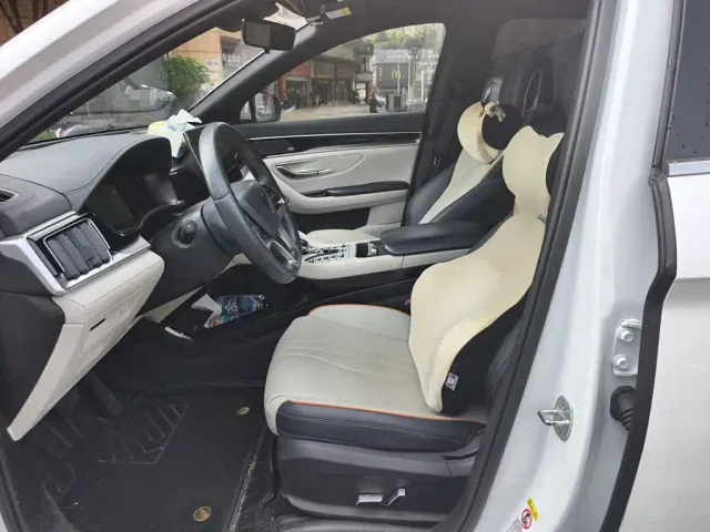 BYD Song PLUS — Фото автомобиля 16