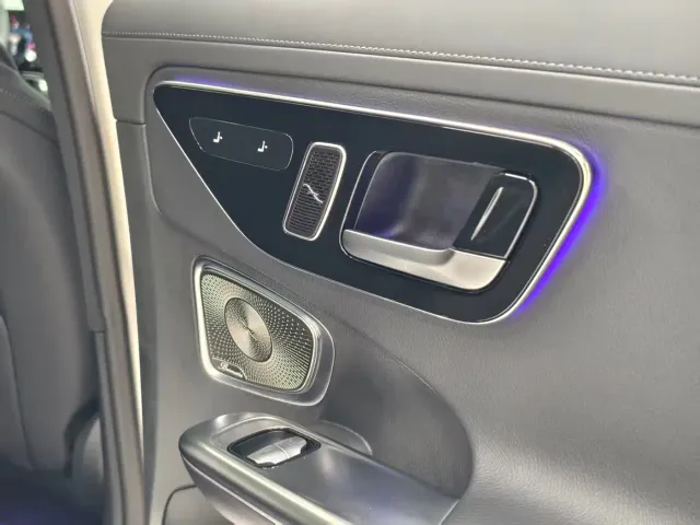 Mercedes-Benz C-Class — Фото автомобиля 18