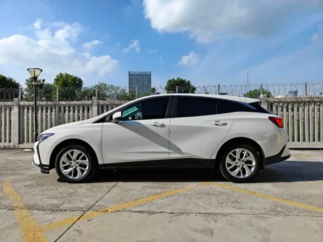 Buick Velite 6 — Фото автомобиля 4