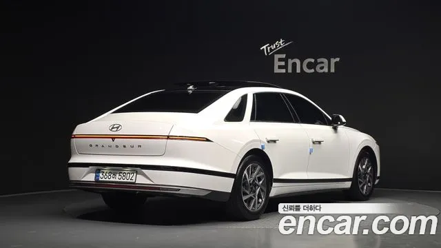 Hyundai Grandeur Grandeur (GN7) 2.5 Бензин 2WD — Фото автомобиля 2