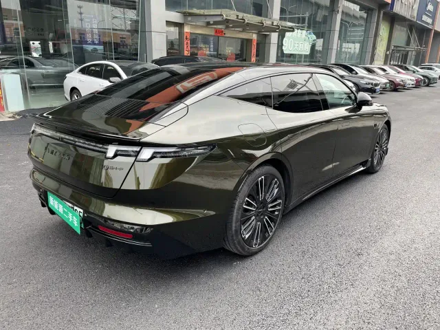 Lynk & Co 10 EM-P — Фото автомобиля 27