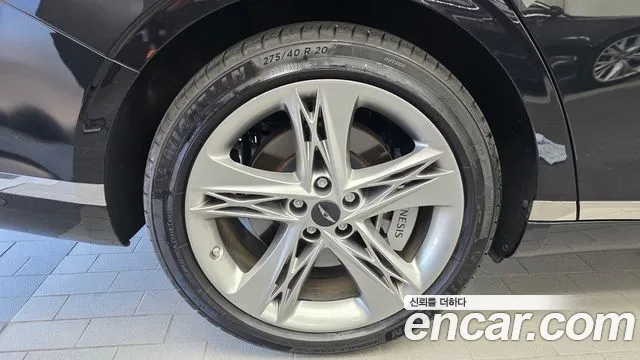 Genesis G90 Бензин 3.5 турбо AWD — Фото автомобиля 2