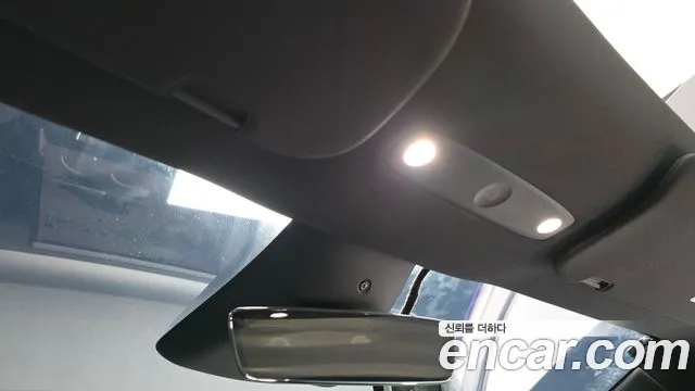 Tesla Model Y — Фото автомобиля 15