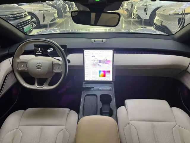 Nio ET5 Touring — Фото автомобиля 9
