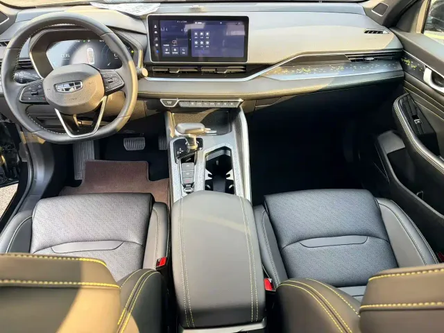 Geely Xingrui — Фото автомобиля 4