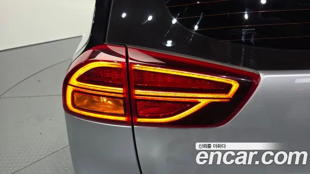 Kia Niro Niro Plus Air — Фото автомобиля 23