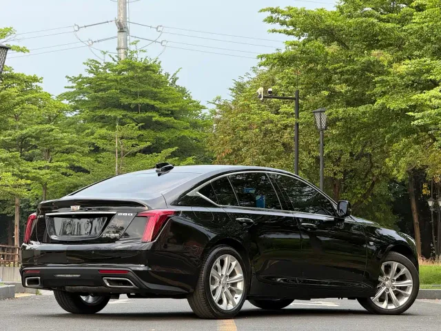 Cadillac CT5 — Фото автомобиля 4