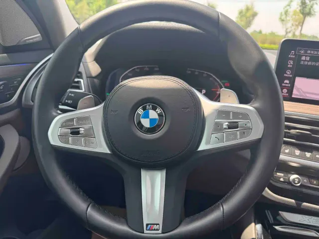BMW X3 — Фото автомобиля 11