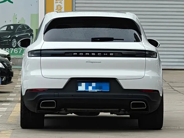 Porsche Cayenne — Фото автомобиля 5