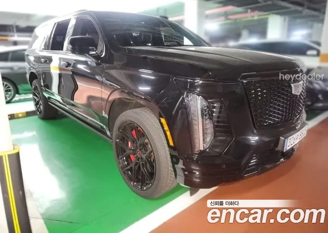 Cadillac Escalade — Фото автомобиля 3