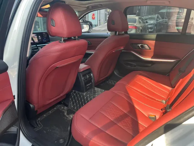 BMW 3 Series — Фото автомобиля 5